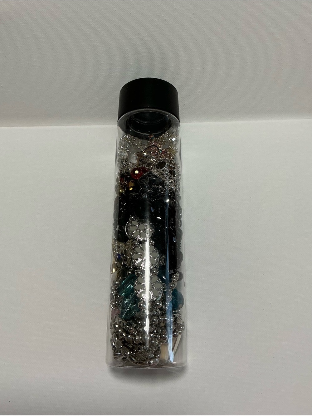 Clear Jewelry Tube Filled with 25 Mixed Costume Jewelry Multicolor Items. - Picture 4 of 15